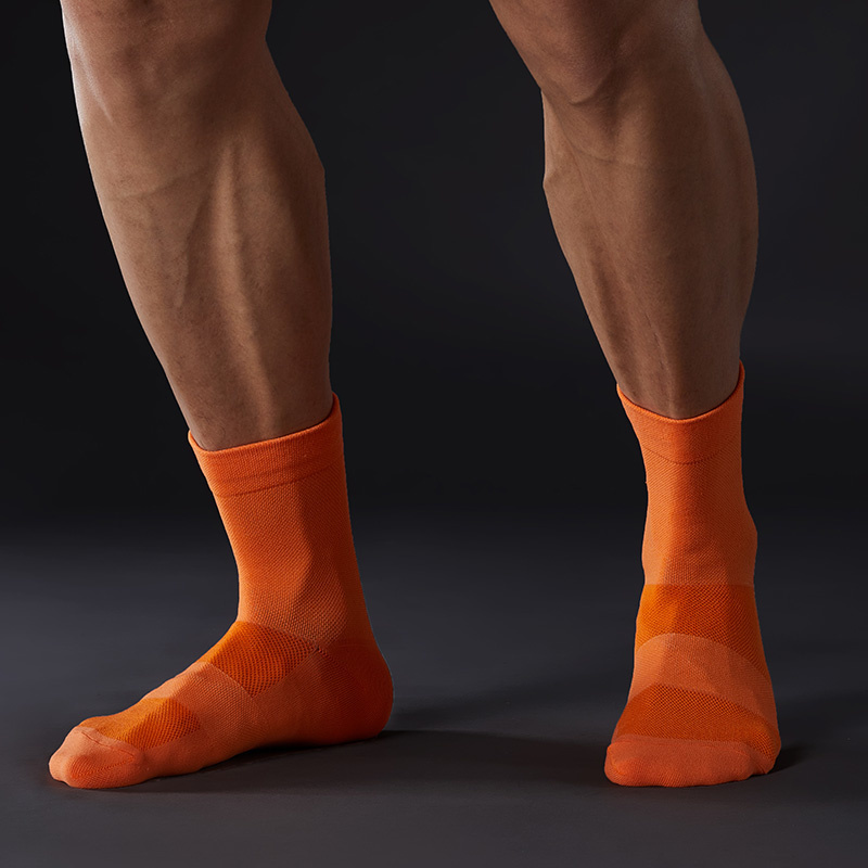 Liteskin-男性と女性のための通気性のあるサイクリング - Mountain Biking Socks のレビューと価格