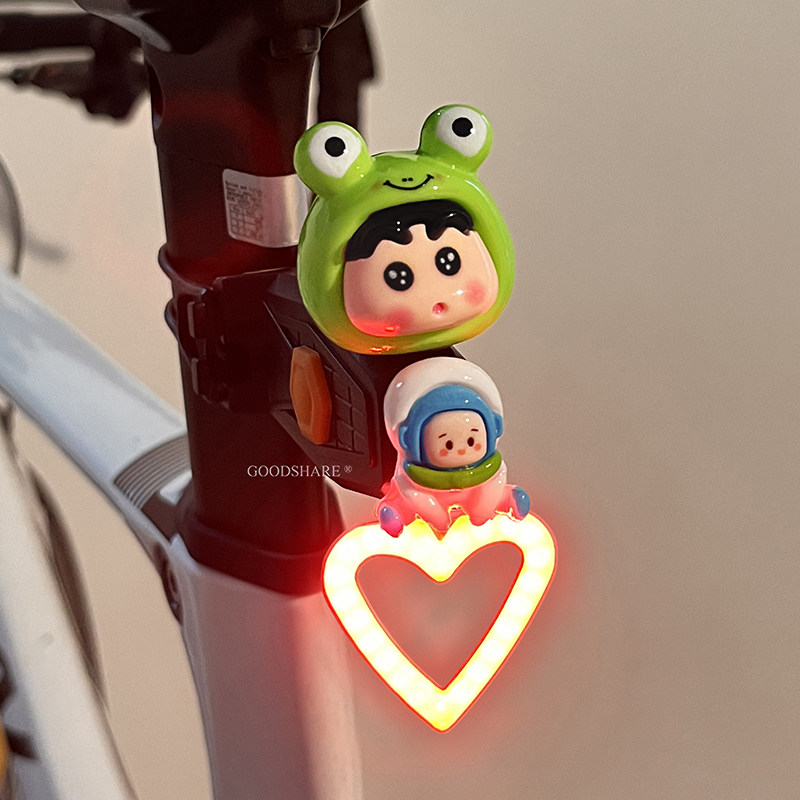 かわいいしんちゃん自転車リアライト COB フラッシュ警告ラ - Mountain Biking Cartoon のレビューと価格